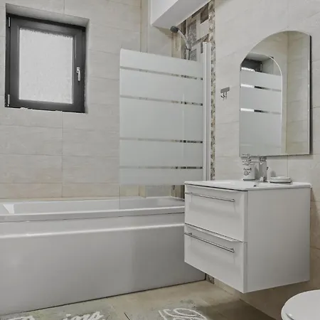 Dream Place 1bdr דירה Năvodari